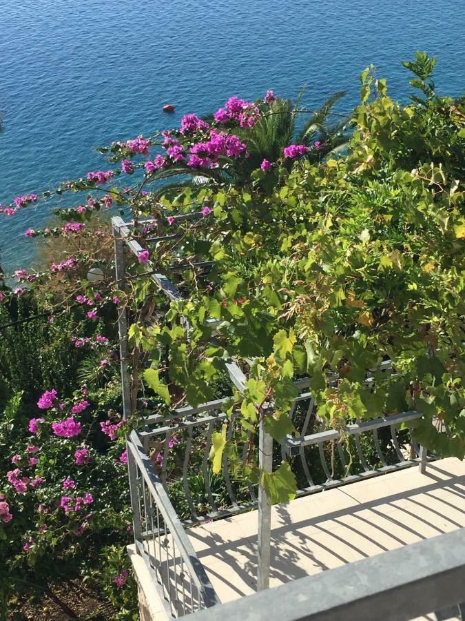 Beach Penthouse Diamond Omiš Exterior foto